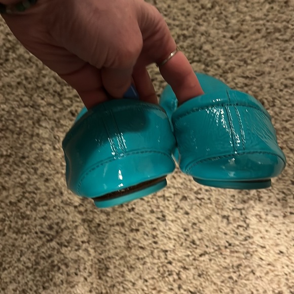 Tieks patent flats in classic Tiek Blue - Picture 5 of 7